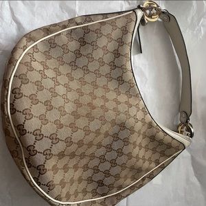 Authentic Gucci Bag in great condition!